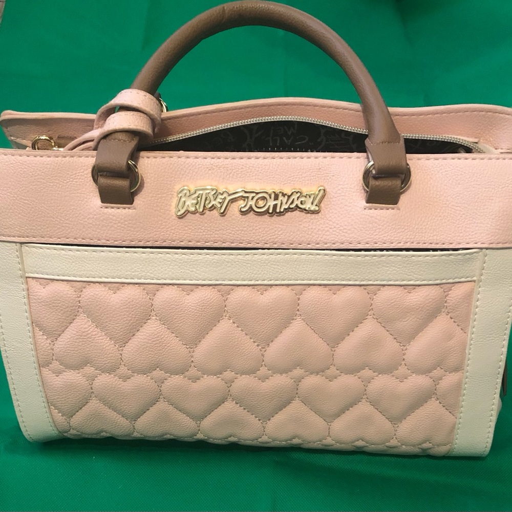 NWOT BETSEY JOHNSON SATCHEL CROSSBODY/WRISTLET INCLUDED